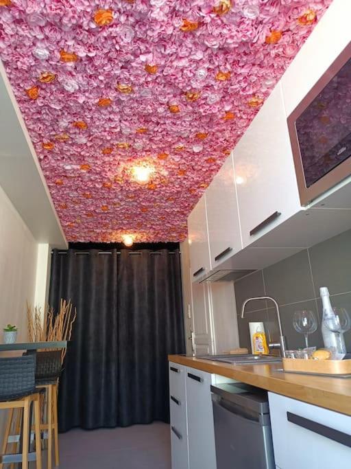 Appartement Balneo Et Sauna Prives The Red Room Mauguio Zewnętrze zdjęcie