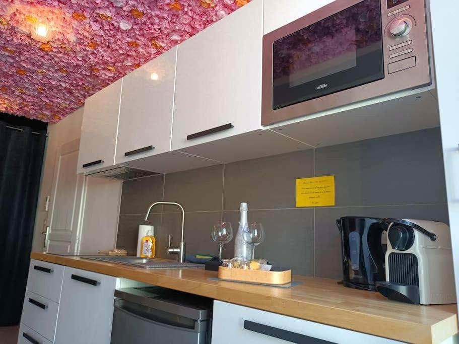 Appartement Balneo Et Sauna Prives The Red Room Mauguio Zewnętrze zdjęcie