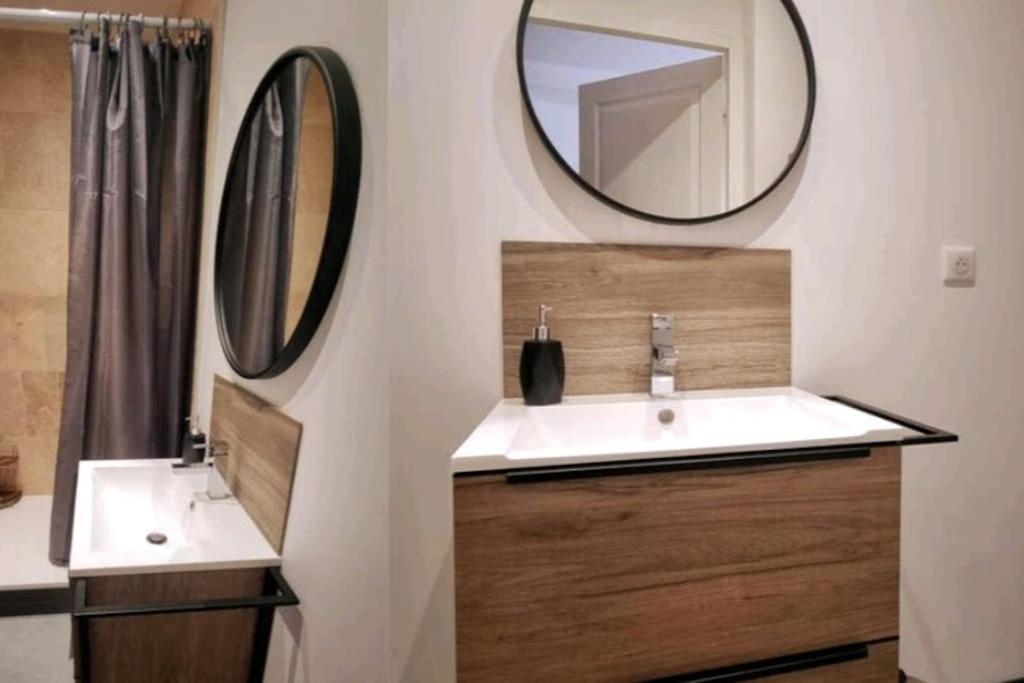 Appartement Balneo Et Sauna Prives The Red Room Mauguio Zewnętrze zdjęcie