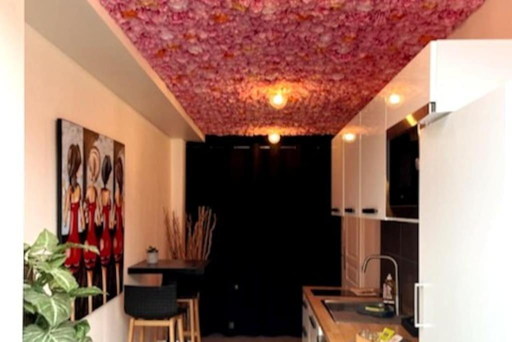 Appartement Balneo Et Sauna Prives The Red Room Mauguio Zewnętrze zdjęcie